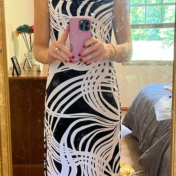 Black & white midi dress, size Small - Picture 2 of 3